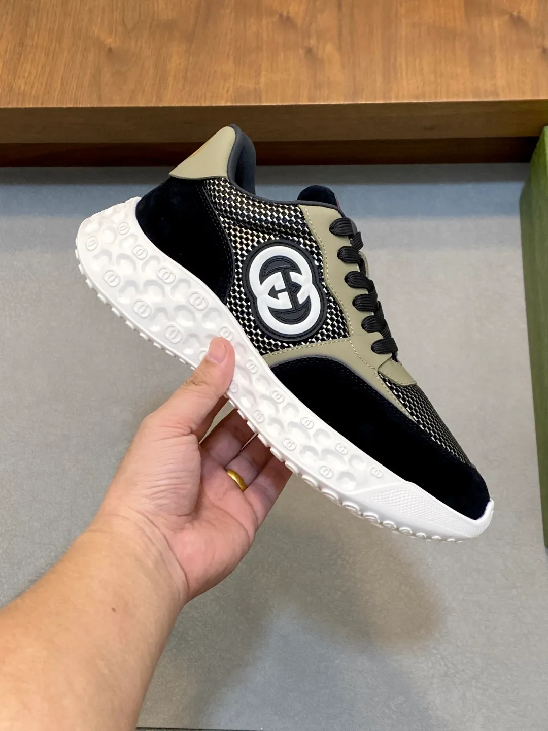 Men's shoes 💰780 [Gucci] Gucci - High-end quality original order - Upper: Napa calfskin, pebbled calfskin, computer embroidered brand totem - Inner: water-dyed cowhide - Outsole: ultra-light TPU·rubber; two-color molded outsole -Super high quality control·Fine workmanship: highlighted (high-end·luxury·grade) -Size: 38-44 (38 45 can be customized)